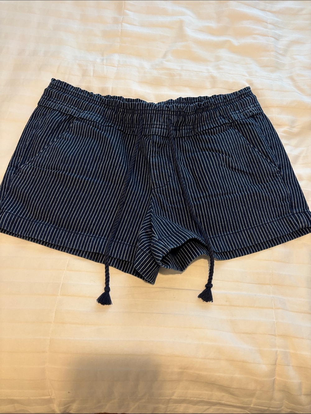 Women's Loft  Navy Pinstripe Drawstring Shorts size small